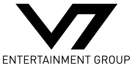 V7 logo black